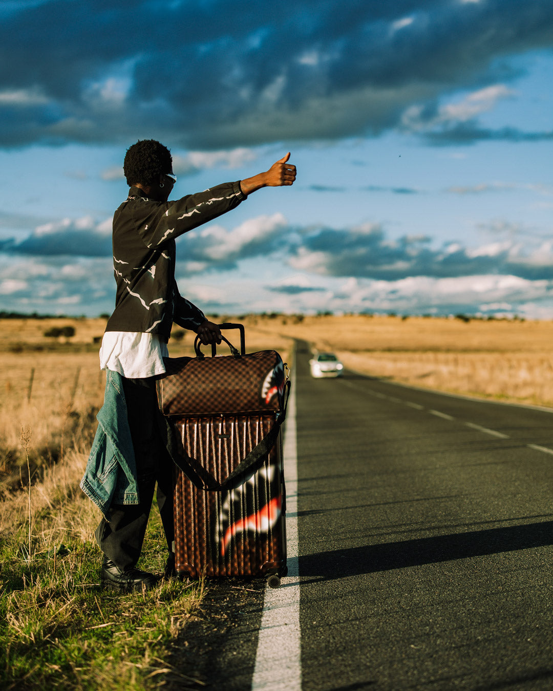 SHARKS IN PARIS BLUR EFFECT DUFFLE